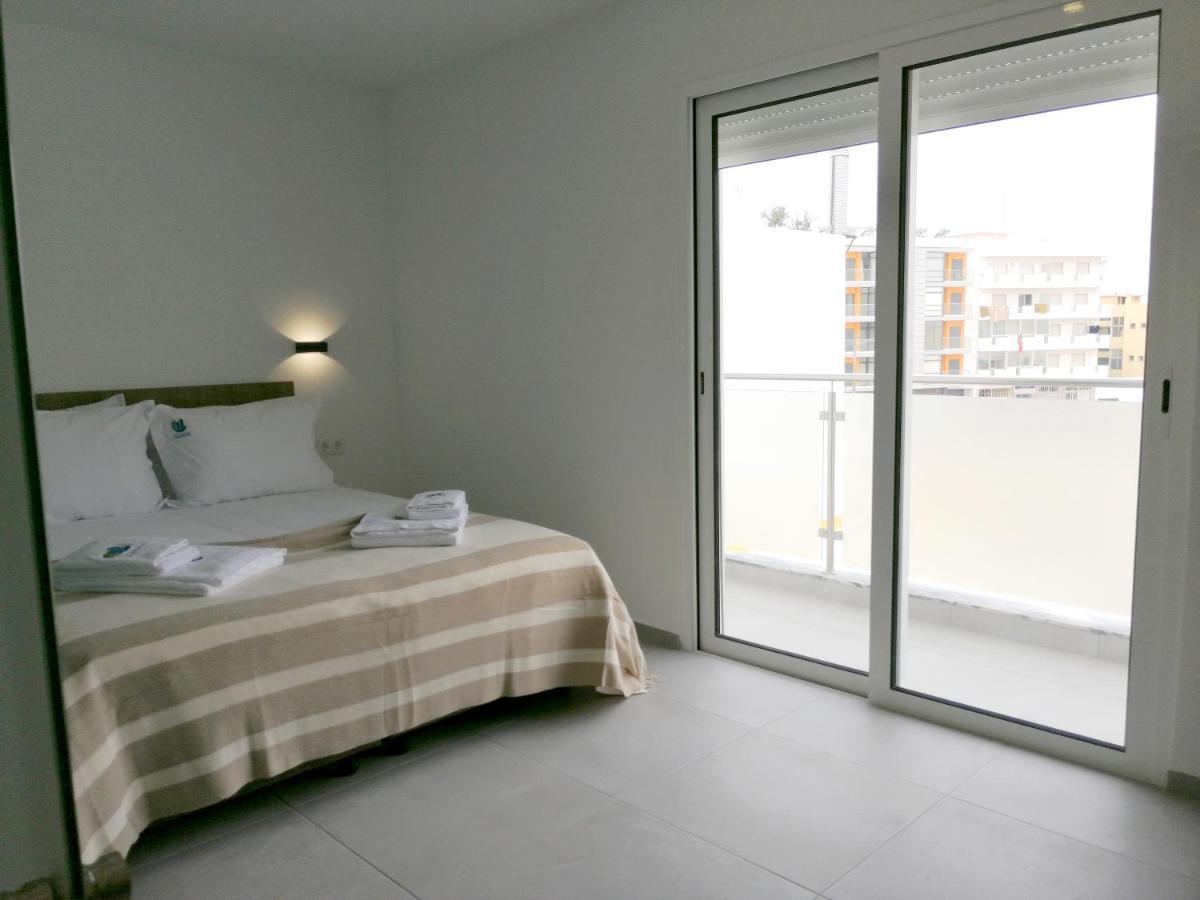 Suites Paradise Algarve Quarteira Bagian luar foto